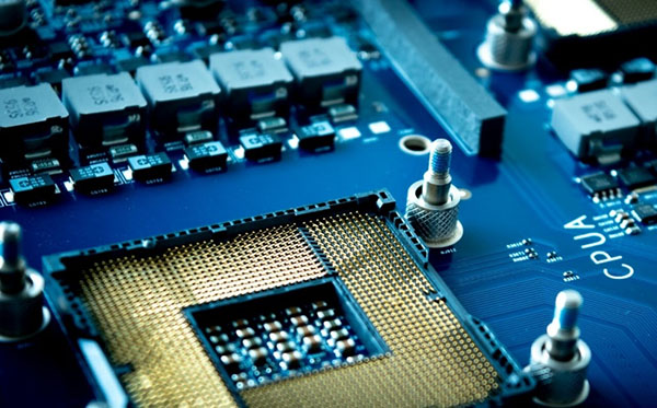 パソコン 起動 しない メモリマザーボード破損